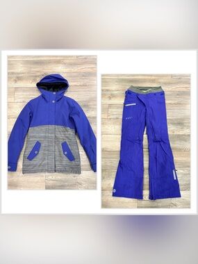 Roxy Two-Tone Blue and Grey Hooded Snow Jacket & Gore-Tex Snow Pants